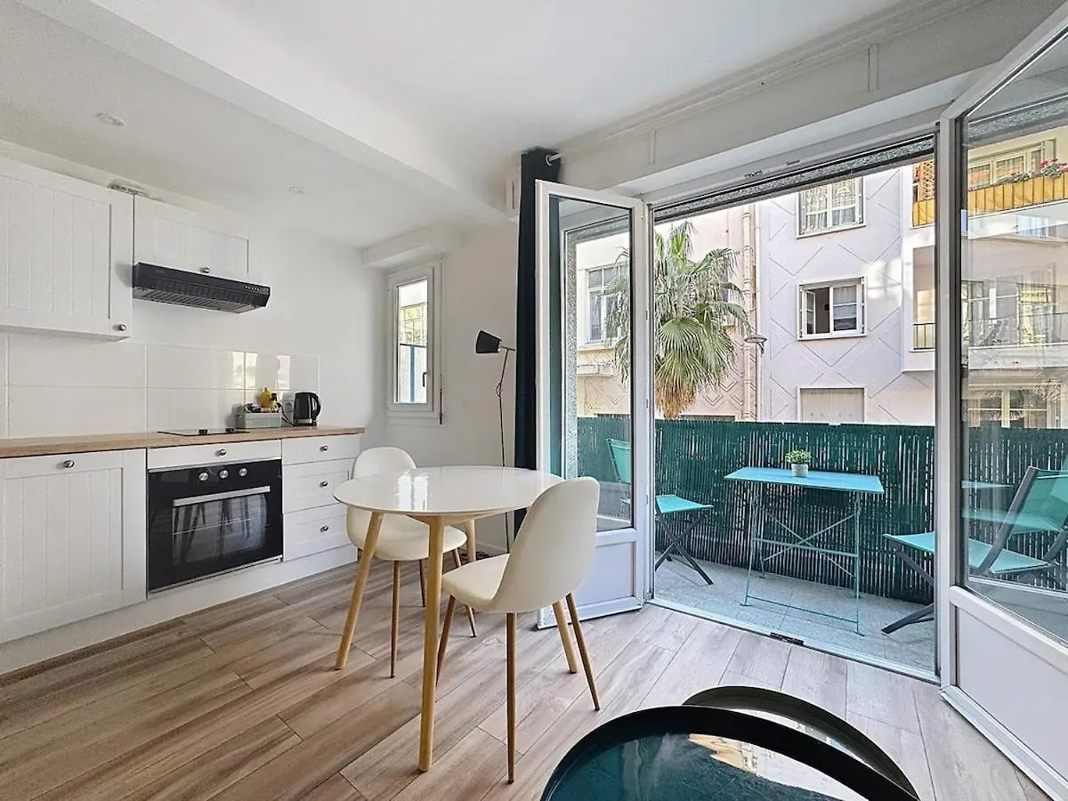 Studio Proche Gare, Balcon Cannes